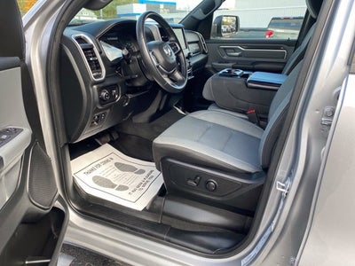 2022 RAM 1500 Big Horn Crew Cab 4x4 5'7" Box