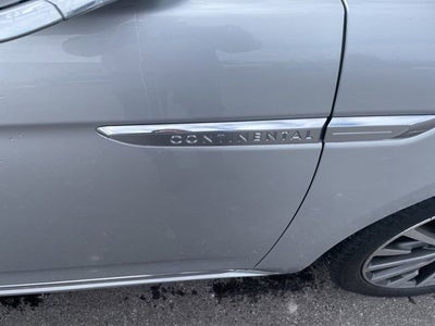 2017 Lincoln Continental Select