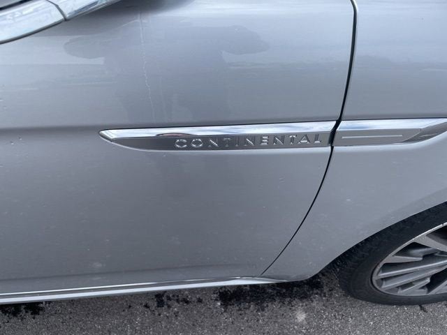 2017 Lincoln Continental Select