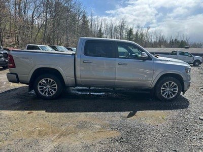 2021 RAM 1500 Laramie Crew Cab 4x4 5'7" Box