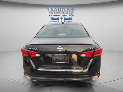 2022 Nissan Altima SV FWD