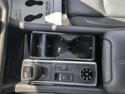 2024 Nissan Pathfinder SL 4WD