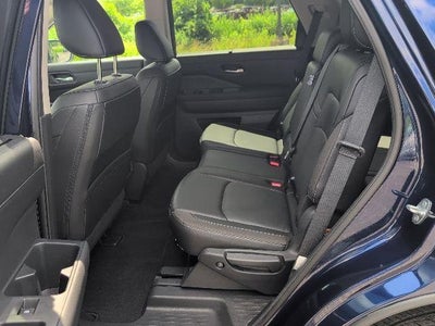 2024 Nissan Pathfinder SL 4WD