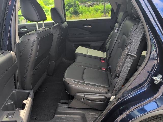 2024 Nissan Pathfinder SL 4WD
