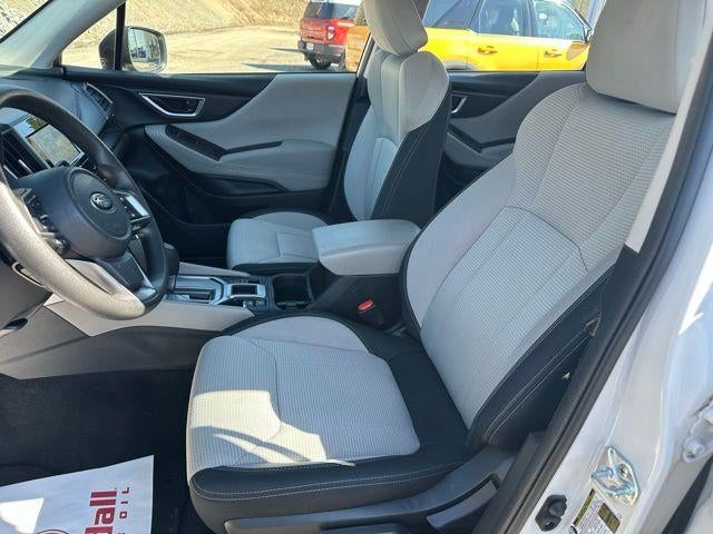 2023 Subaru Forester Base
