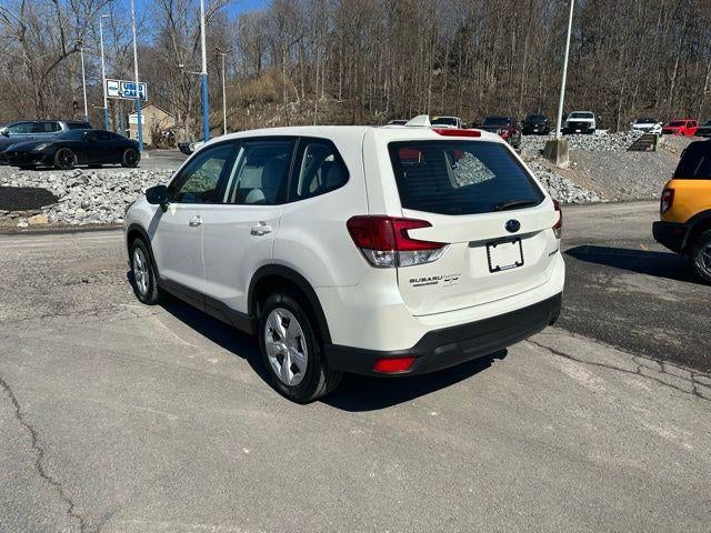 2023 Subaru Forester Base