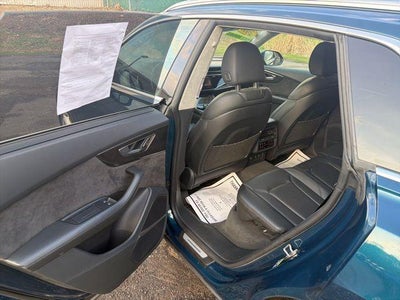 2019 Audi Q8 55 Premium