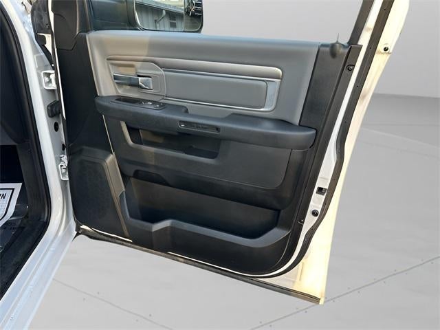 2022 RAM 1500 Classic SLT 4x4 Quad Cab 6'4" Box