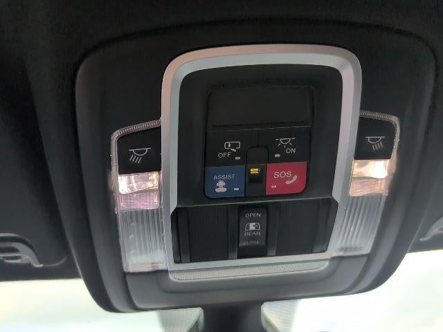 2019 RAM 1500 Rebel 4x4 Crew Cab 5'7" Box