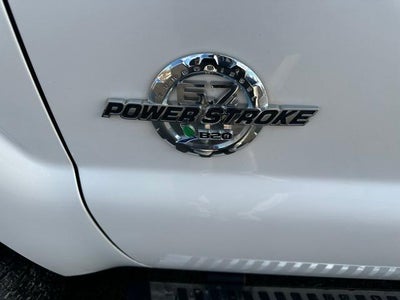 2016 Ford Super Duty F-250 SRW 4WD Crew Cab 6-3/4 Ft Box Lariat