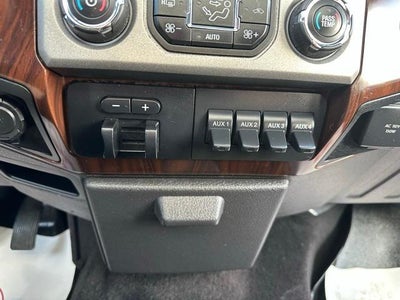 2016 Ford Super Duty F-250 SRW 4WD Crew Cab 6-3/4 Ft Box Lariat