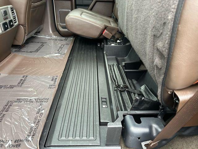 2017 Ford Super Duty F-350 SRW King Ranch 4WD Crew Cab 6.75' Box