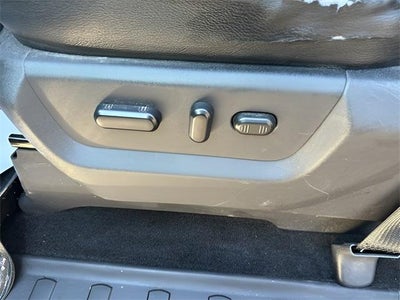 2016 Ford Super Duty F-350 SRW 4WD Crew Cab 6-3/4 Ft Box Lariat