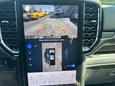 2024 Ford Ranger LARIAT 4WD SuperCrew 5' Box