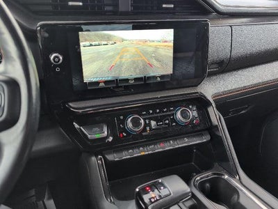 2022 GMC Sierra 1500 Crew Cab Short Box 4-Wheel Drive AT4