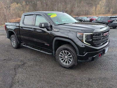2022 GMC Sierra 1500 Crew Cab Short Box 4-Wheel Drive AT4