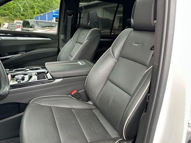 2025 Cadillac Escalade 4WD Sport