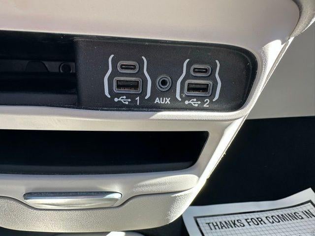 2024 Chrysler Pacifica Touring L FWD