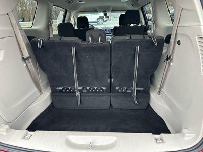 2022 Chrysler Voyager LX FWD