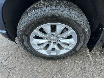 2020 Chevrolet Silverado 1500 Crew Cab Short Box 4-Wheel Drive Custom