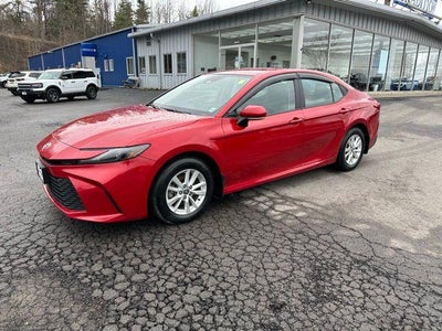 2025 Toyota Camry LE AWD (Natl)