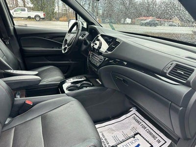 2022 Honda Pilot Black Edition AWD