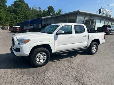 2019 Toyota Tacoma 2WD 2WD SR Double Cab 5' Bed I4 AT (GS)