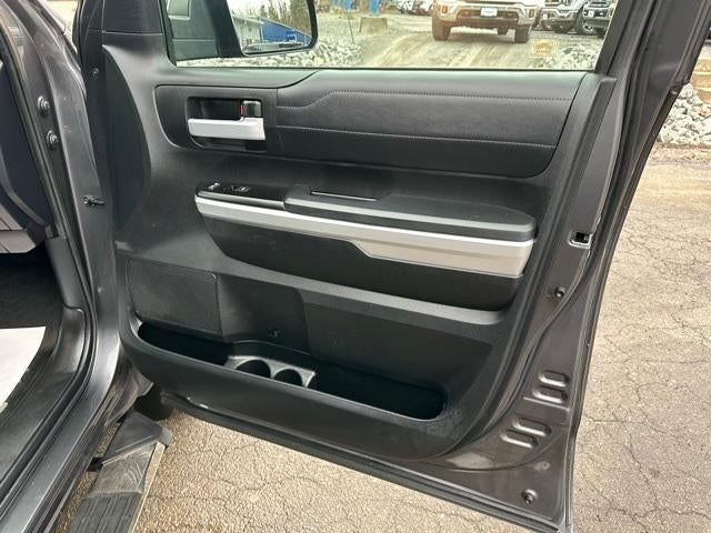 2017 Toyota Tundra 4WD 4WD Limited CrewMax 5.5' Bed 5.7L FFV (SE)