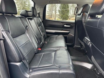 2017 Toyota Tundra 4WD 4WD Limited CrewMax 5.5' Bed 5.7L FFV (SE)