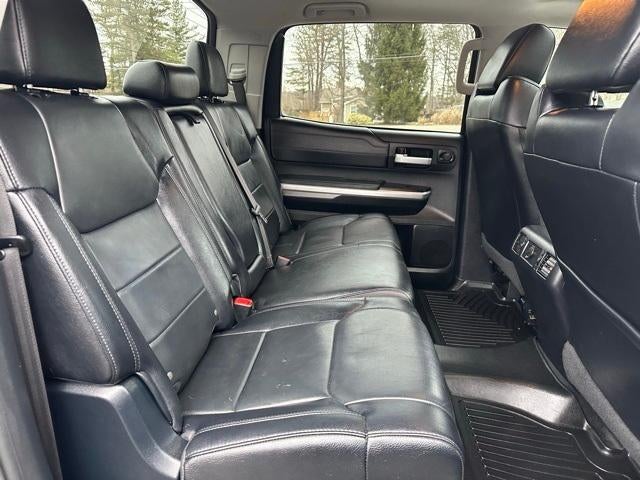 2017 Toyota Tundra 4WD 4WD Limited CrewMax 5.5' Bed 5.7L FFV (SE)