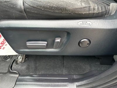 2017 Toyota Tundra 4WD 4WD Limited CrewMax 5.5' Bed 5.7L FFV (SE)