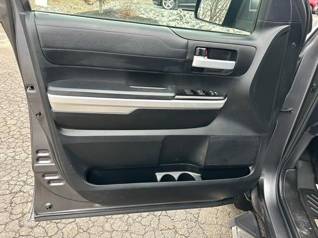 2017 Toyota Tundra 4WD 4WD Limited CrewMax 5.5' Bed 5.7L FFV (SE)