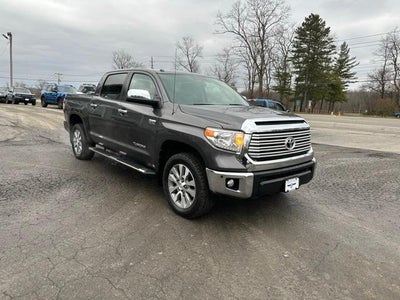 2017 Toyota Tundra 4WD 4WD Limited CrewMax 5.5' Bed 5.7L FFV (SE)